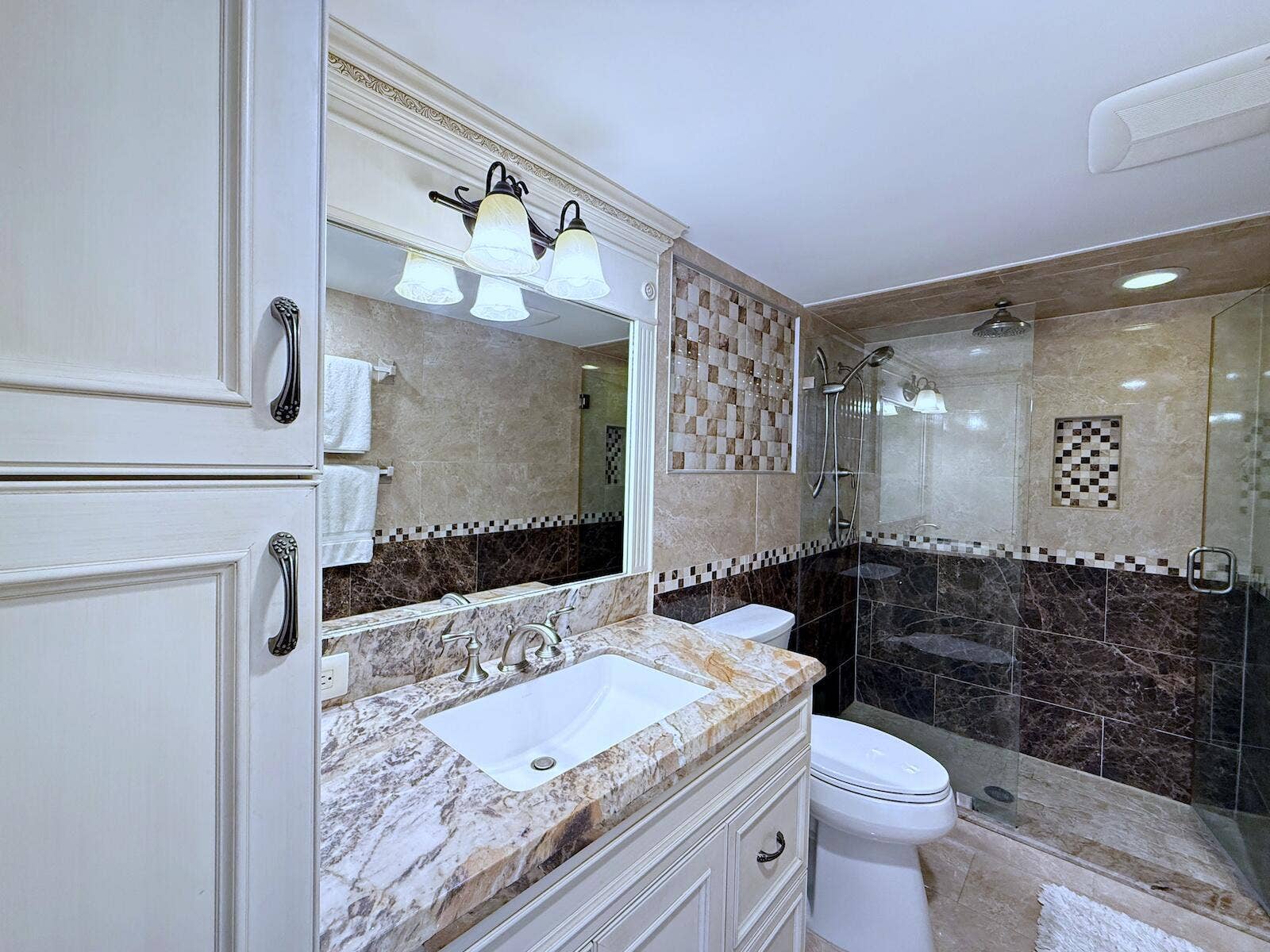 3546 S Ocean Boulevard, #305, South Palm Beach, South Palm Beach, FL 33480 IMG_7286