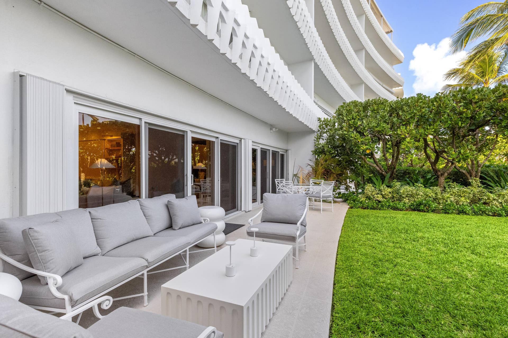 300 S Ocean Boulevard, #1b, Palm Beach, FL 33480 Exterior