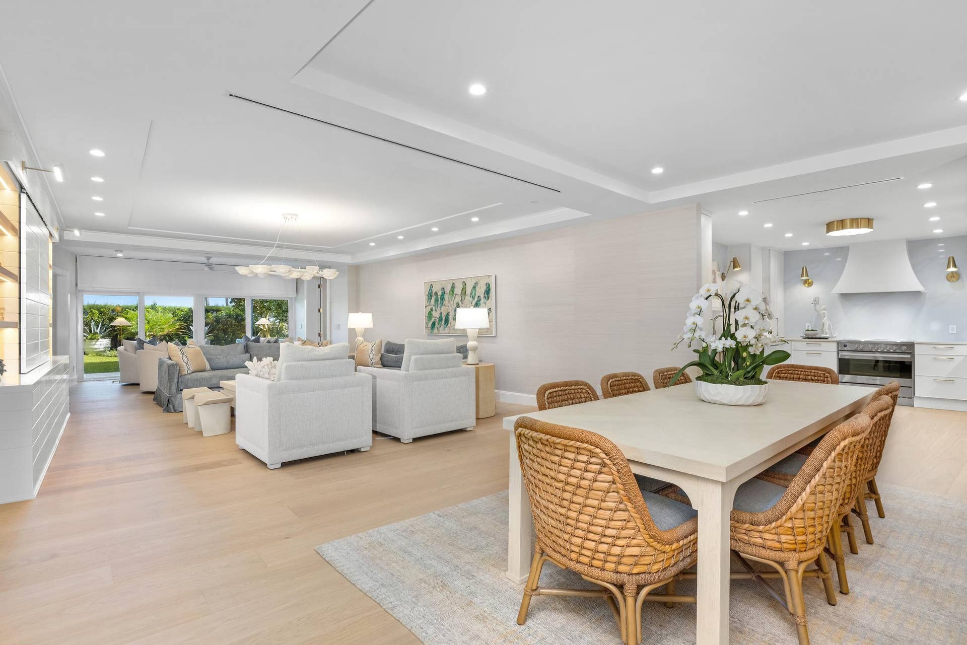 300 S Ocean Boulevard, #1b, Palm Beach, FL 33480 Dining Area