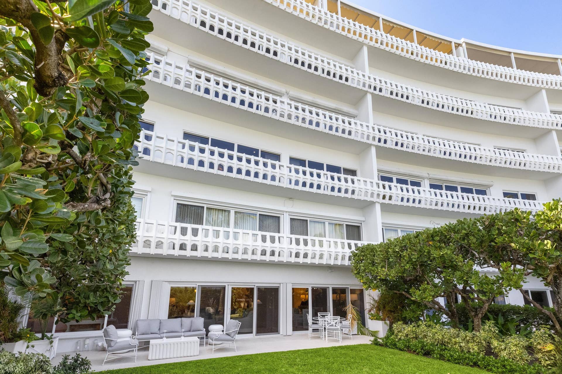 300 S Ocean Boulevard, #1b, Palm Beach, FL 33480 Exterior