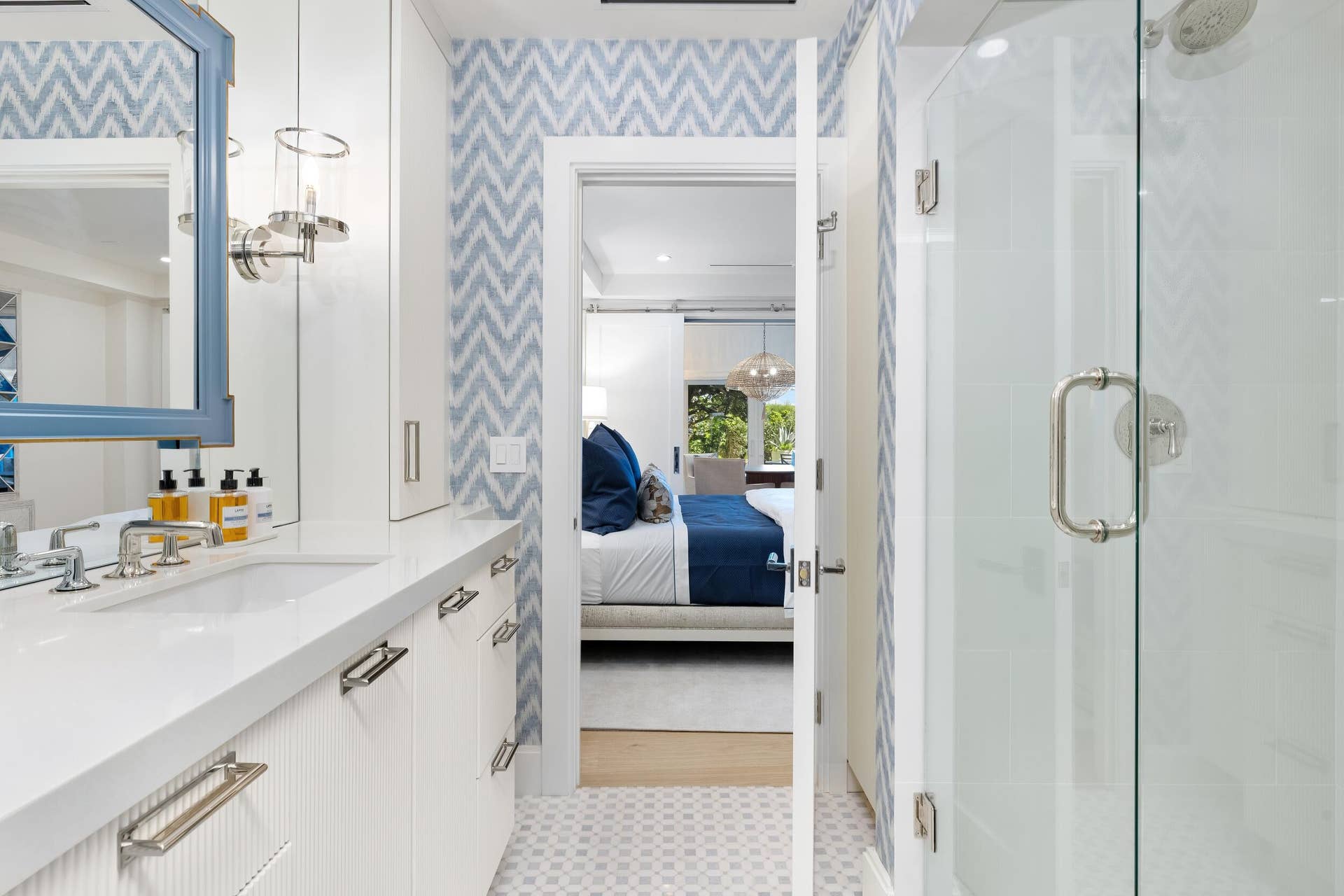 300 S Ocean Boulevard, #1b, Palm Beach, FL 33480 Primary Bath