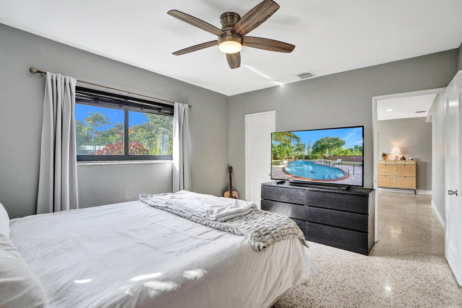 1728 NE 17th Terrace, Fort Lauderdale, FL 33305 DSC07723