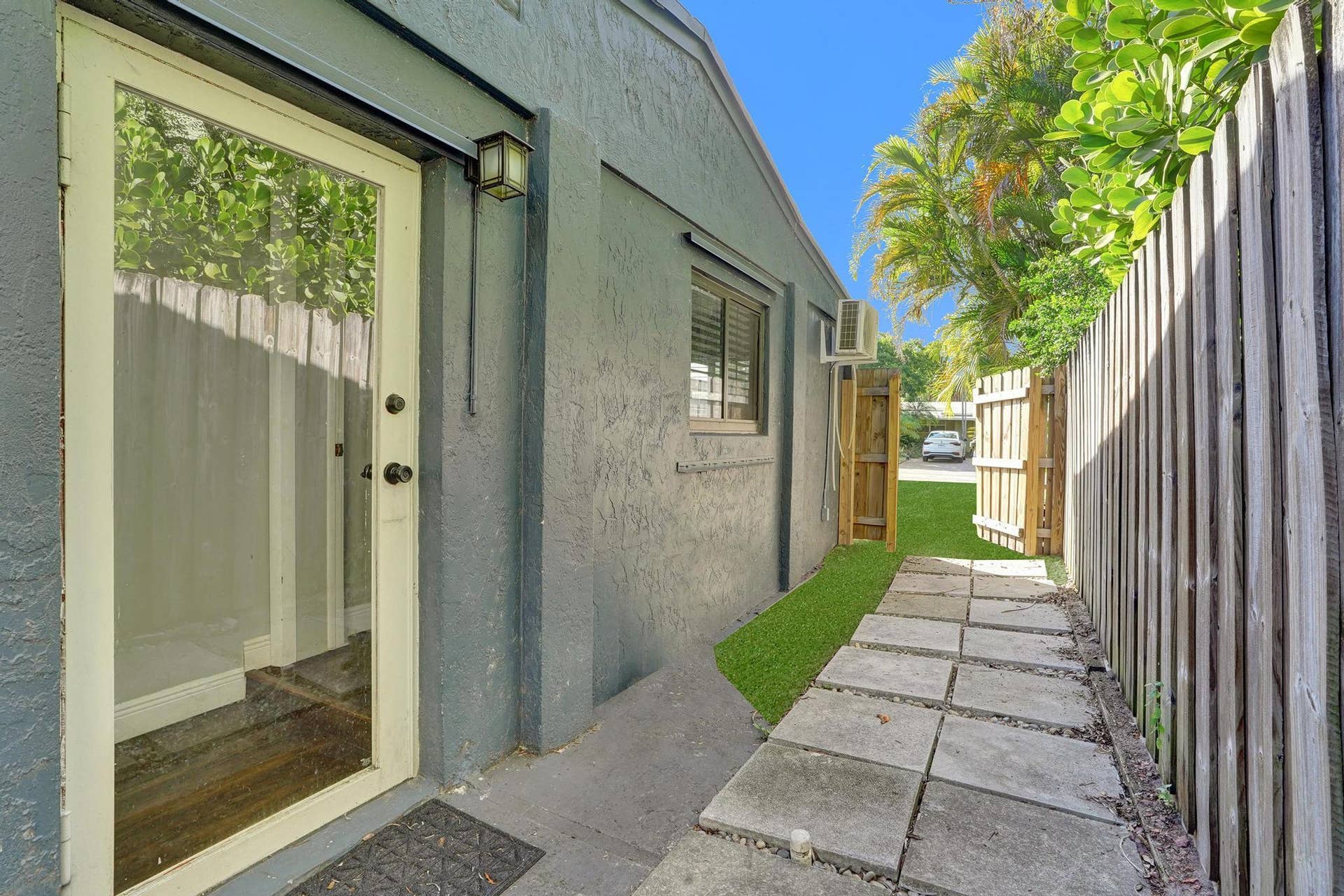 1728 NE 17th Terrace, Fort Lauderdale, FL 33305 DSC07894