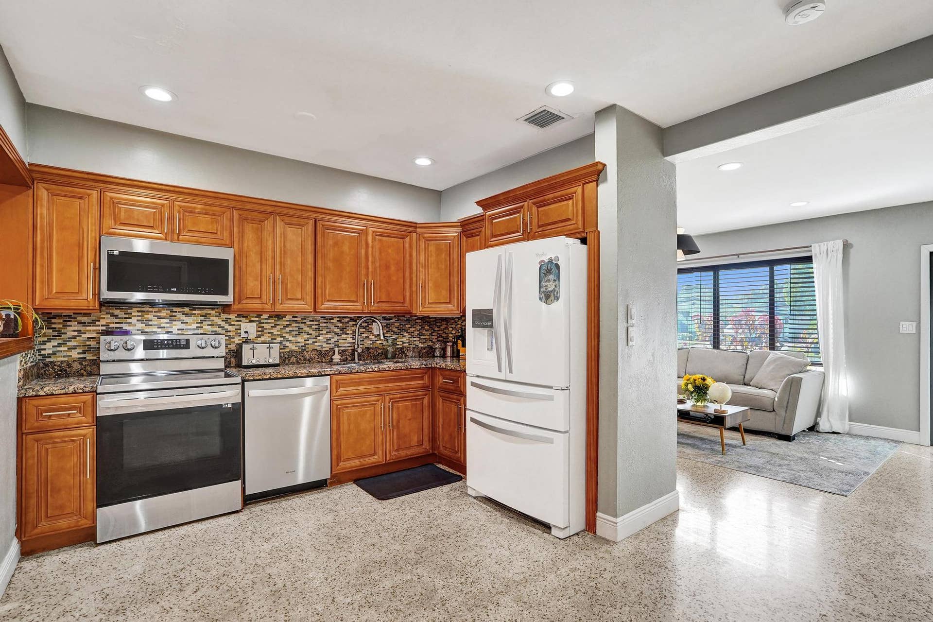 1728 NE 17th Terrace, Fort Lauderdale, FL 33305 DSC07765