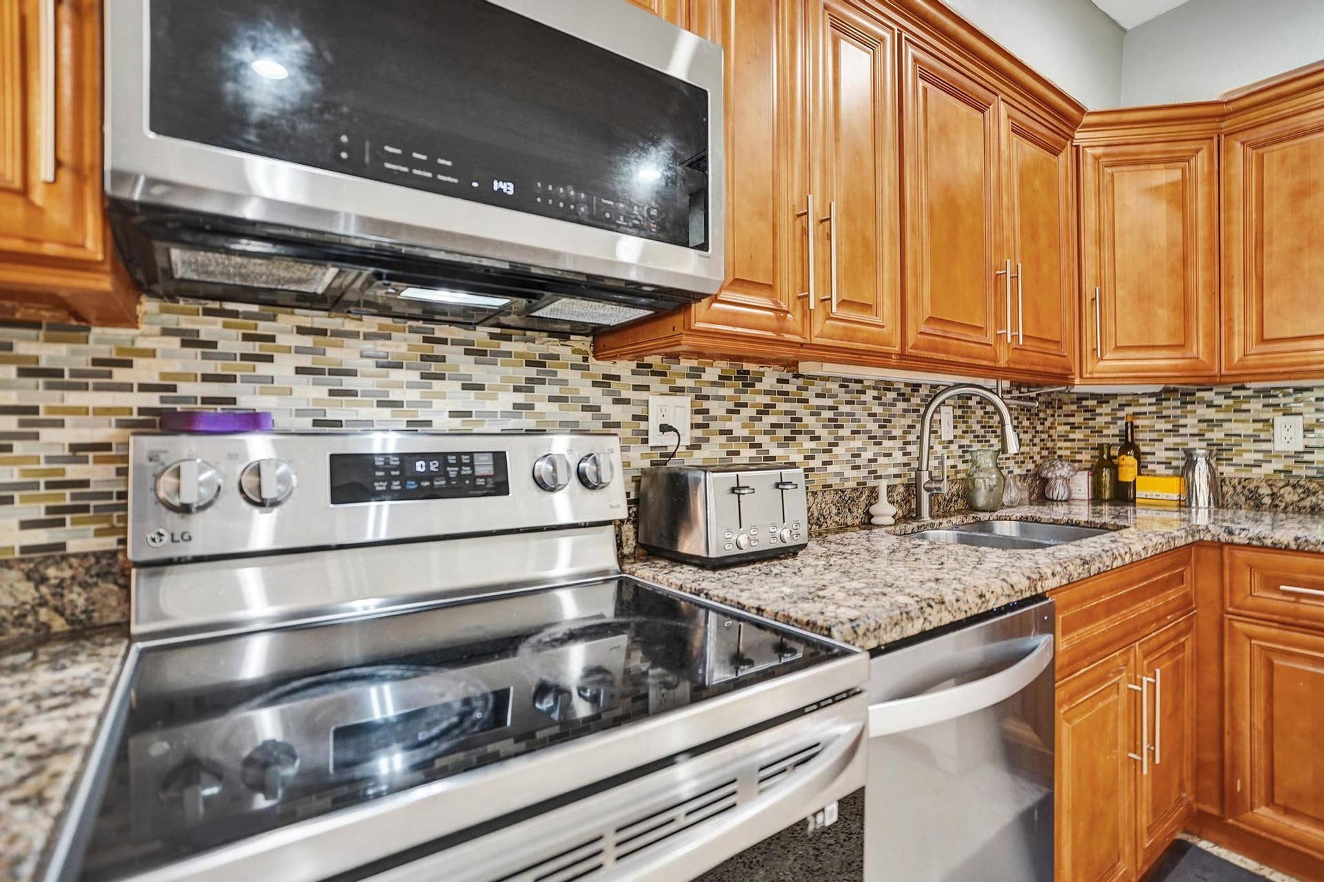 1728 NE 17th Terrace, Fort Lauderdale, FL 33305 DSC07753
