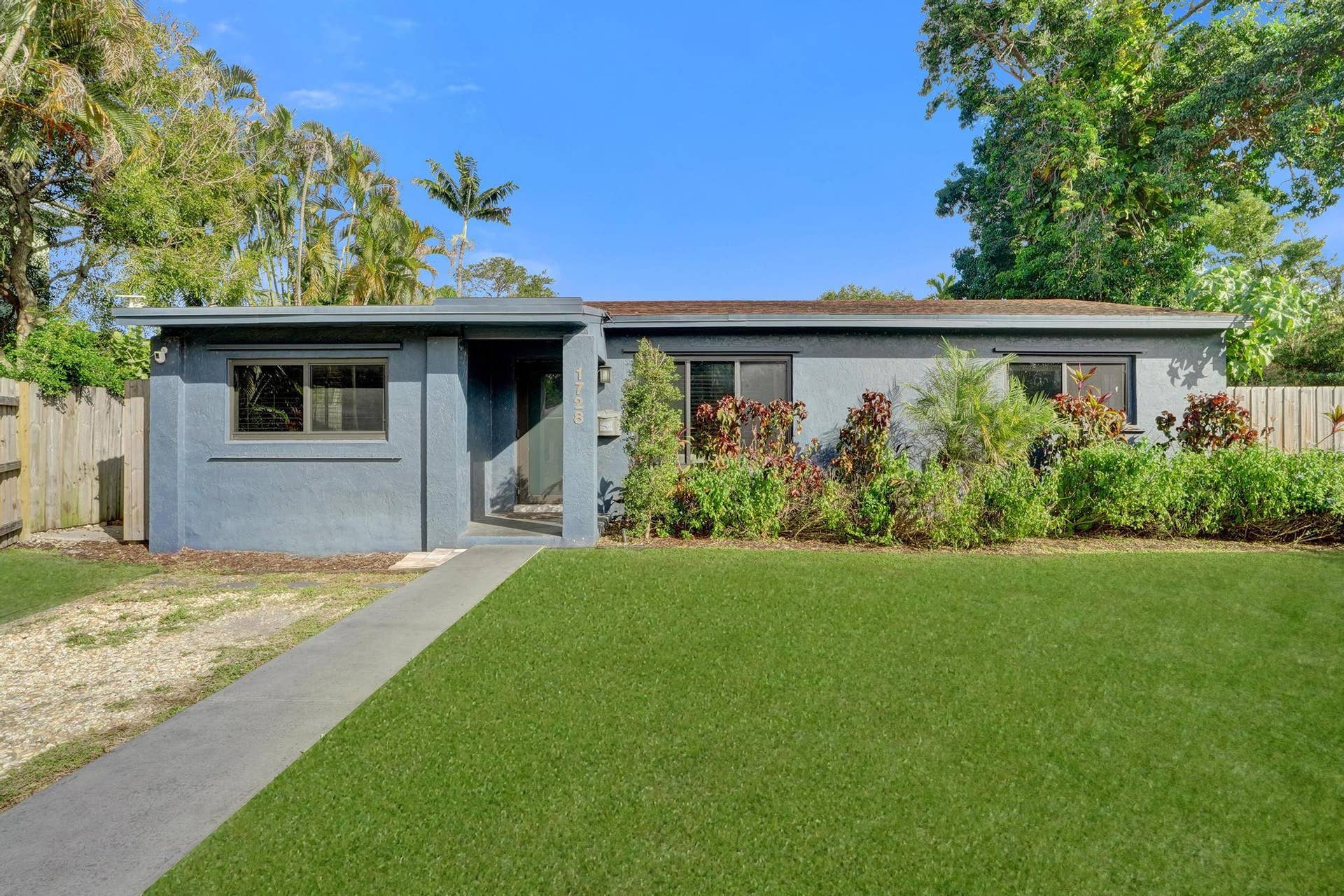 1728 NE 17th Terrace, Fort Lauderdale, FL 33305 DSC07900