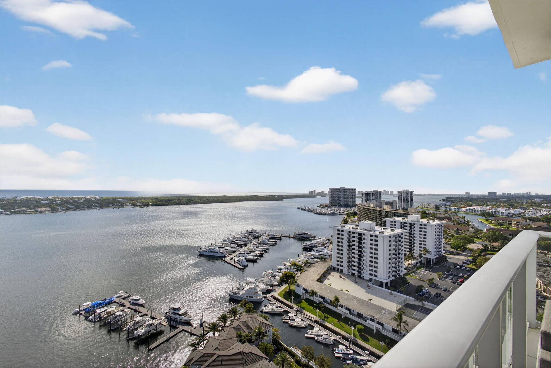 2 Water Club Way, #2001, North Palm Beach, FL 33408 39-web-or-mls-5D1A0017