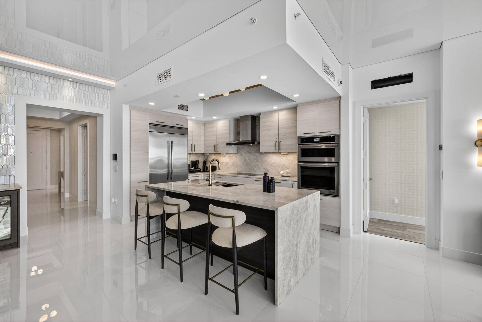 2 Water Club Way, #2001, North Palm Beach, FL 33408 10-web-or-mls-5D1A9870