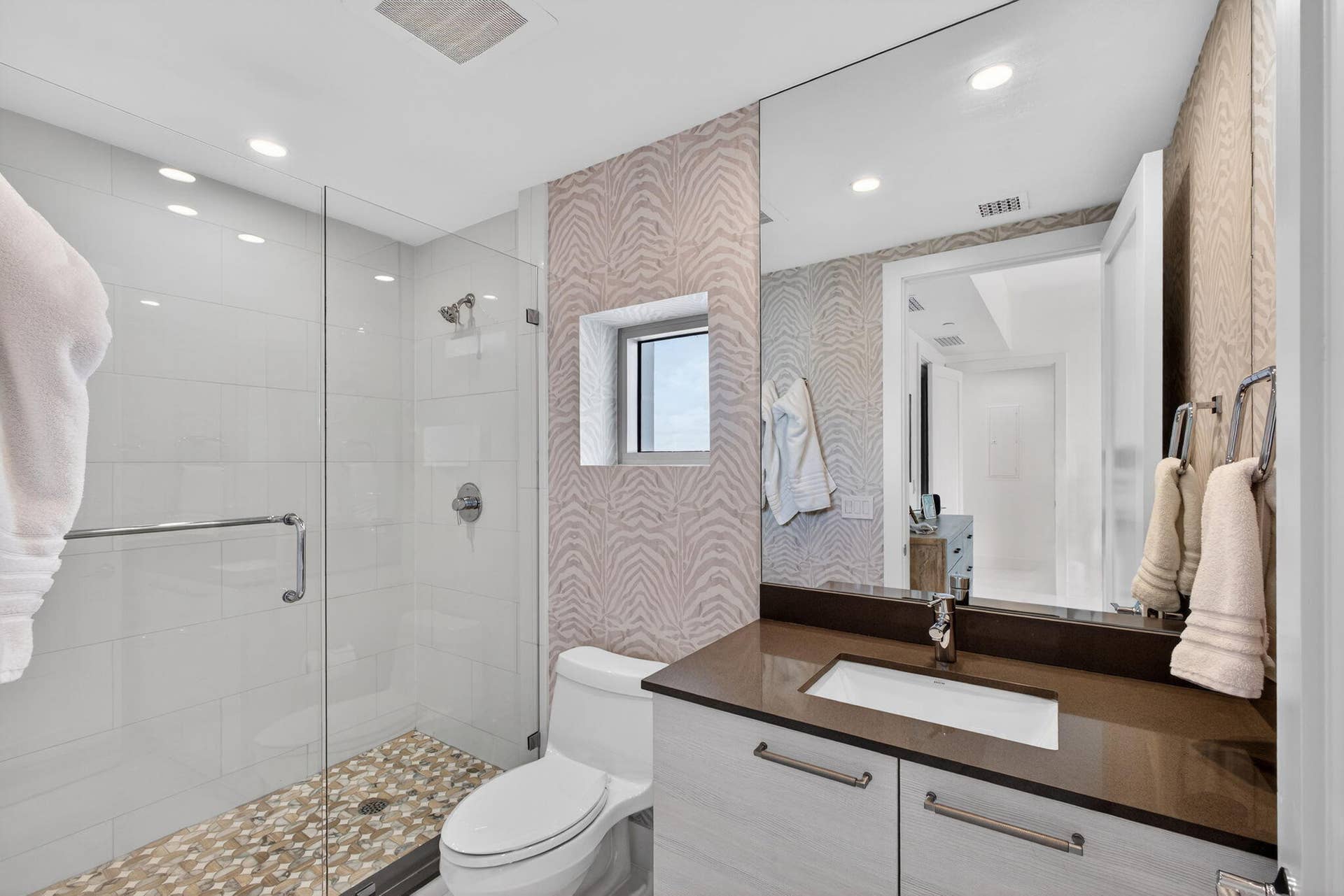 2 Water Club Way, #2001, North Palm Beach, FL 33408 52-web-or-mls-5D1A0086