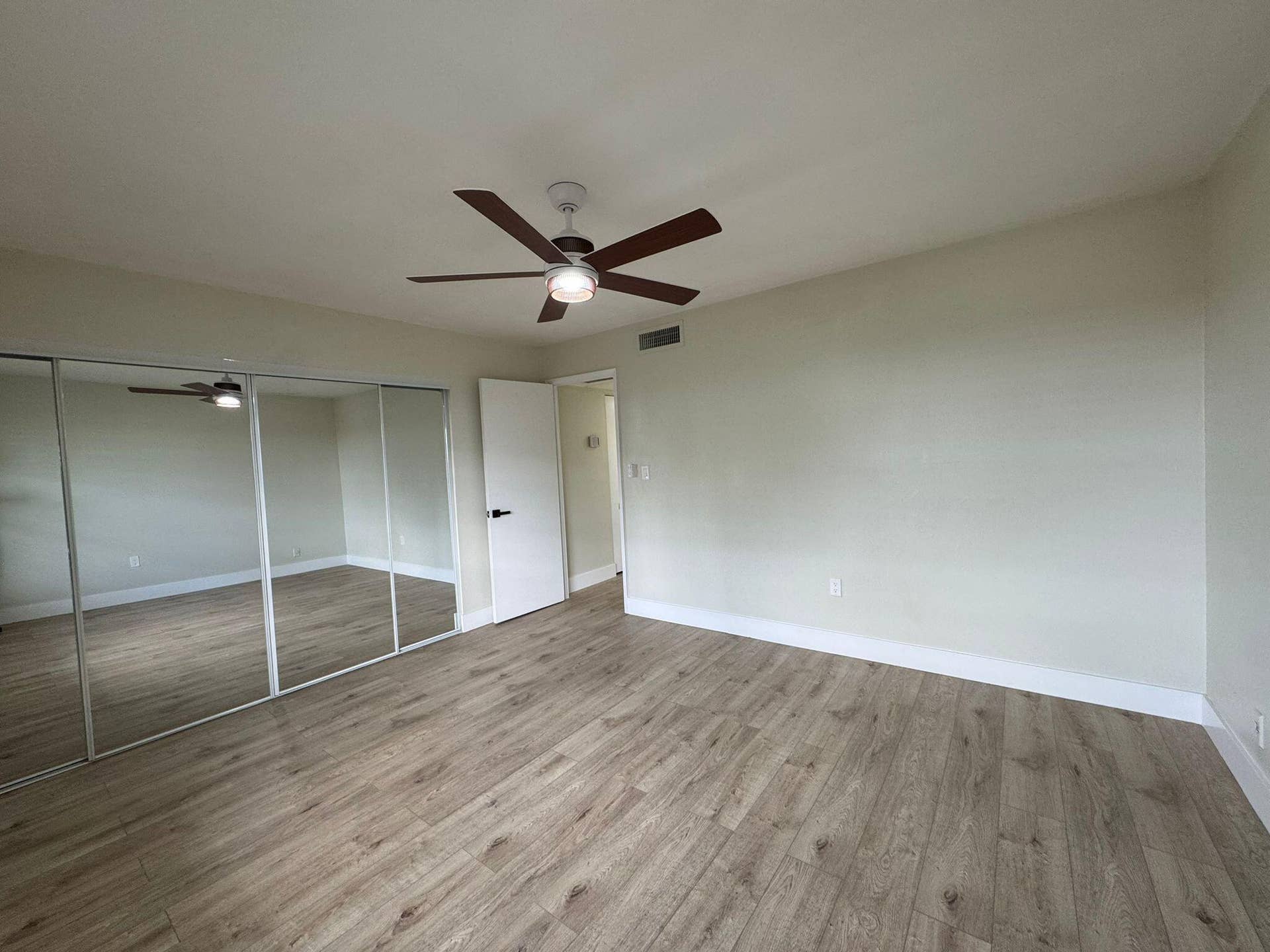 809 W Oakland Park Boulevard, #J10, Wilton Manors, FL 33311 2nd bedroom