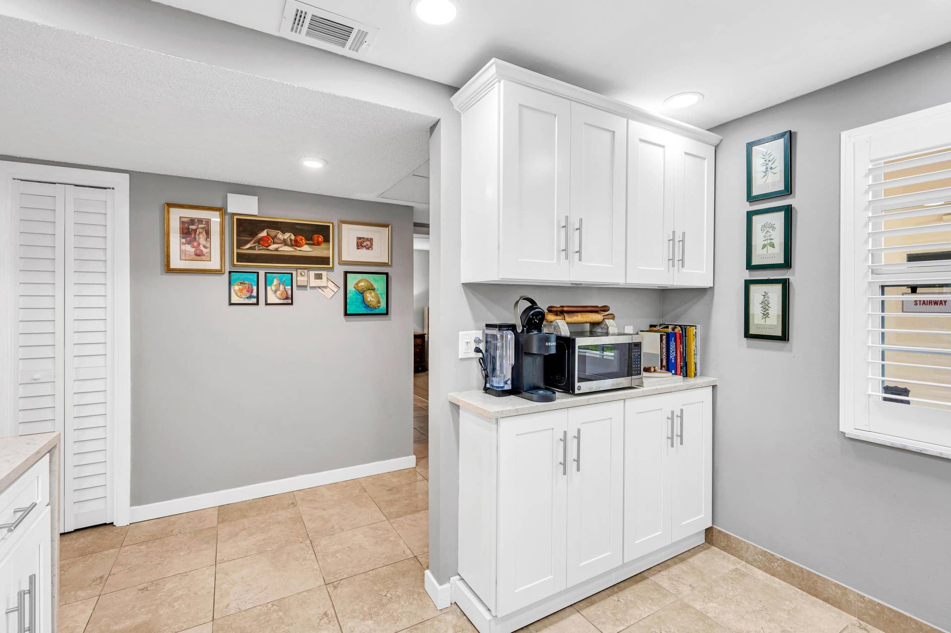 3970 Oaks Clubhouse Drive, #401, Pompano Beach, FL 33069 3970 OAKS CLUBHOUSE DR APT 401-26