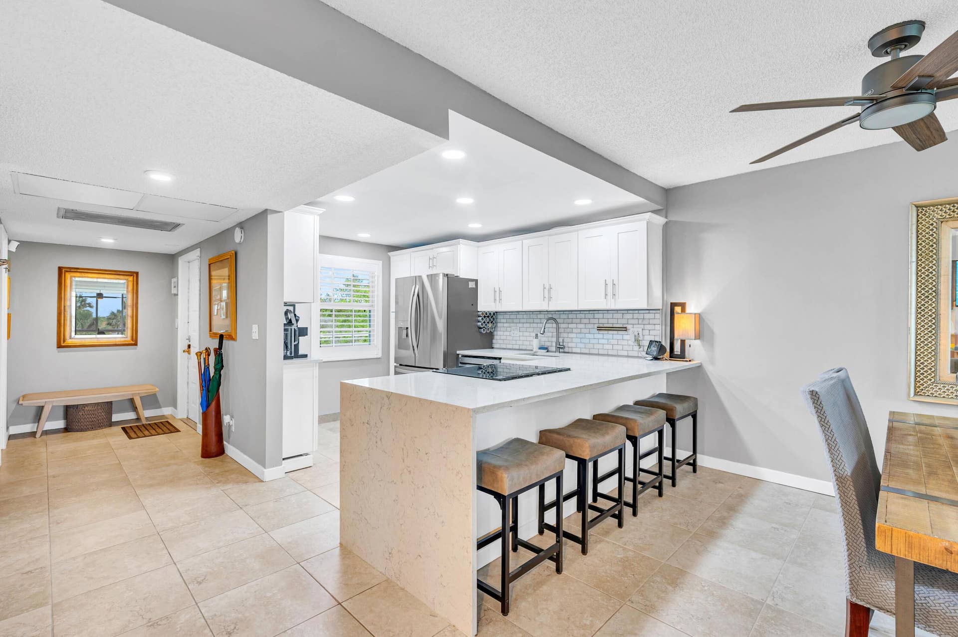 3970 Oaks Clubhouse Drive, #401, Pompano Beach, FL 33069 3970 OAKS CLUBHOUSE DR APT 401-21