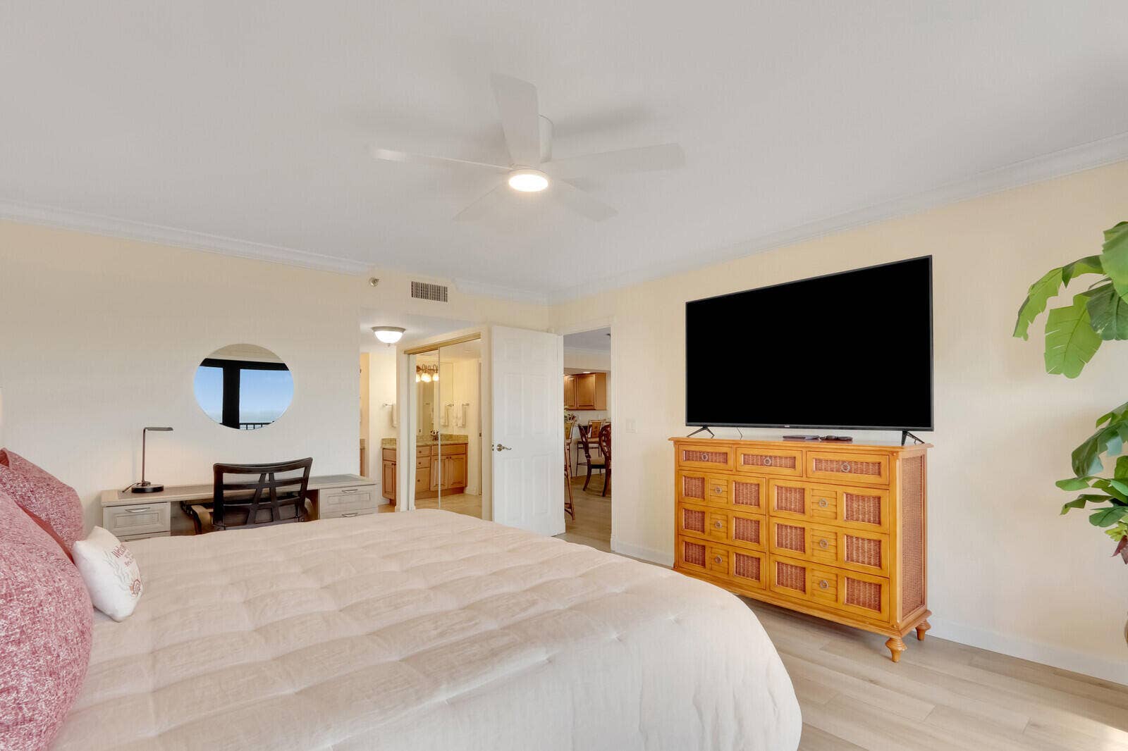 1055 Ocean Drive, #403, Juno Beach, Juno Beach, FL 33408 31_Image_20_mls