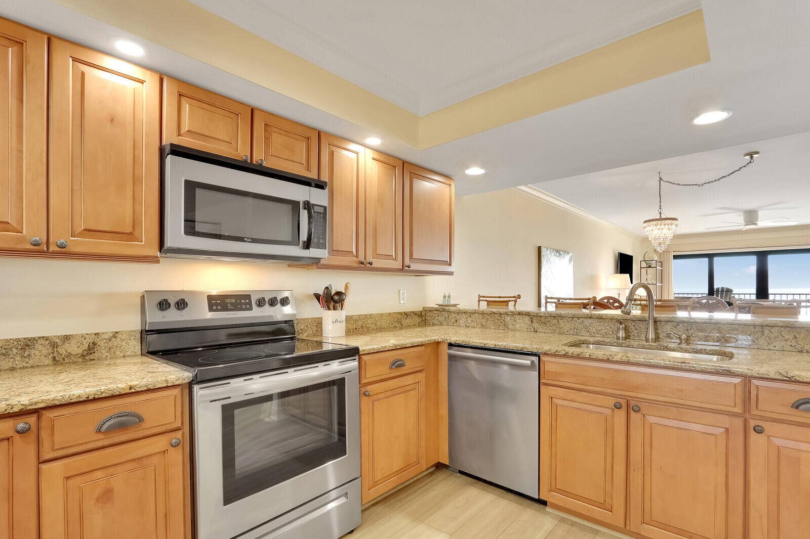 1055 Ocean Drive, #403, Juno Beach, Juno Beach, FL 33408 22_Image_11_mls