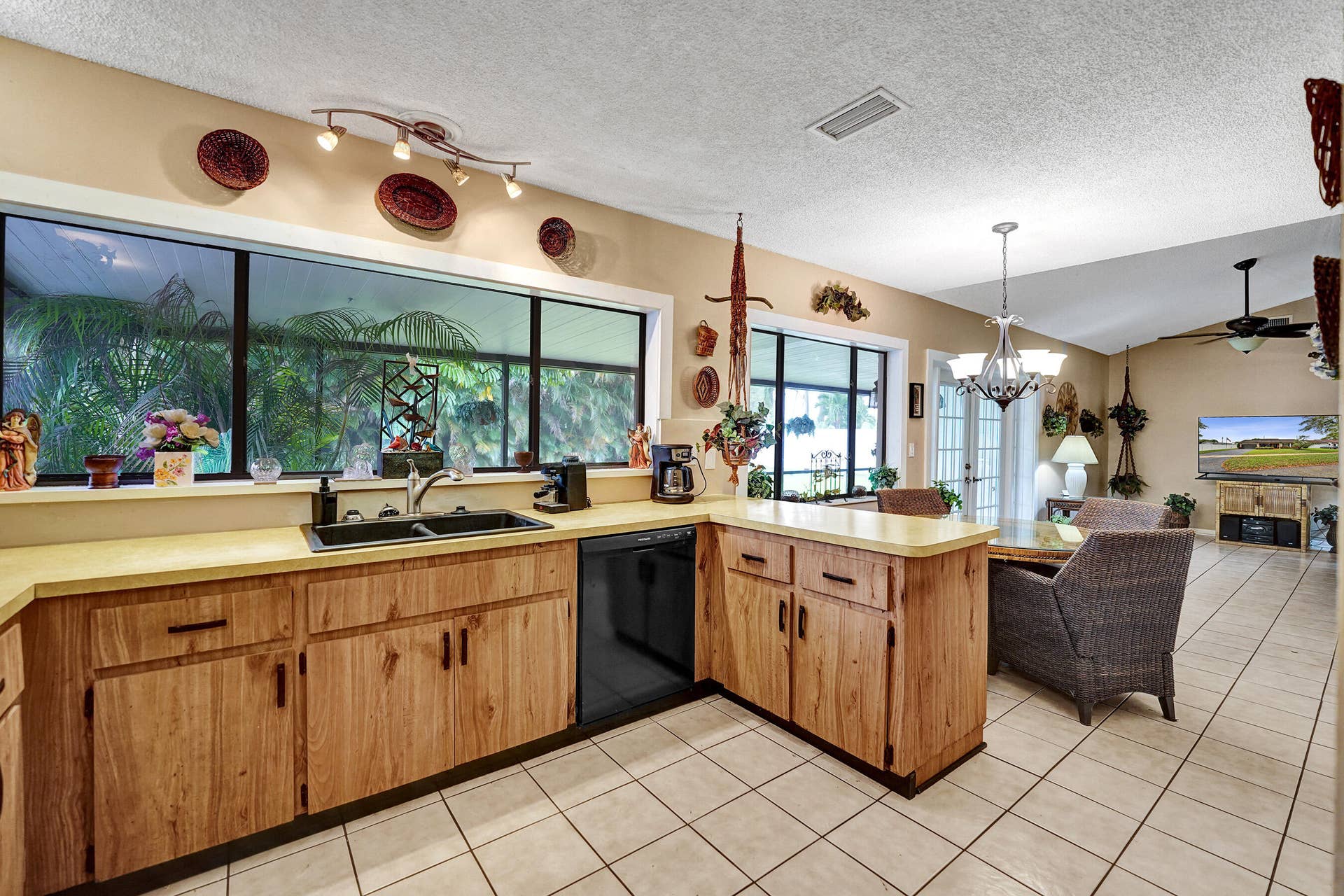 8650 SW 51st Street, Cooper City, FL 33328 DSC02871