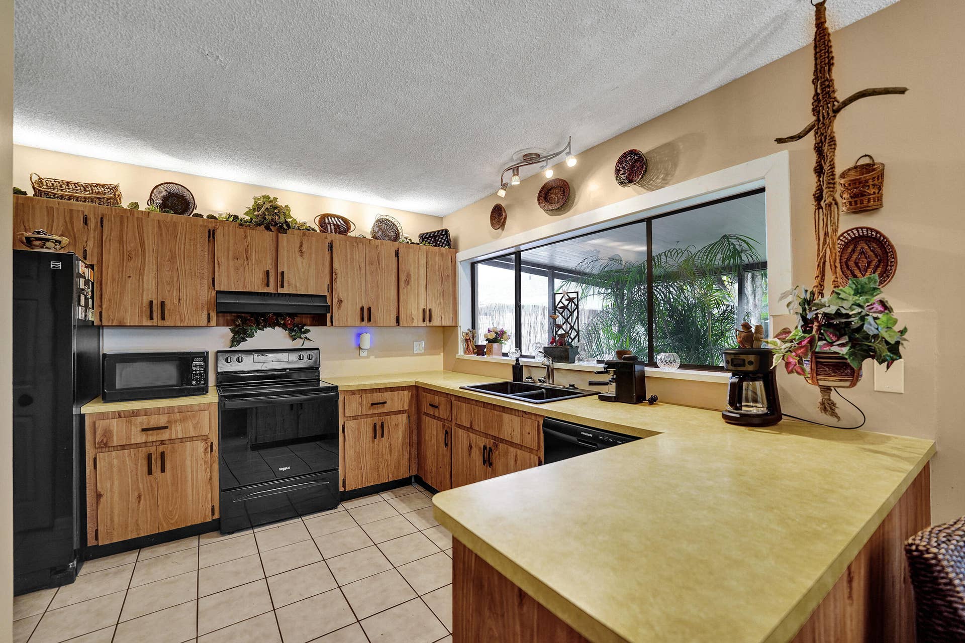 8650 SW 51st Street, Cooper City, FL 33328 DSC02859