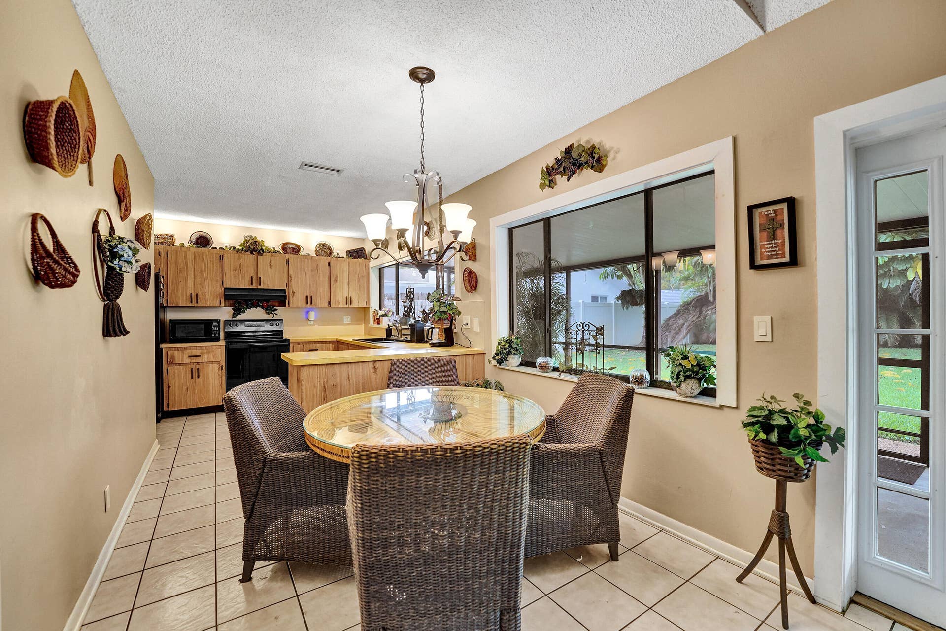 8650 SW 51st Street, Cooper City, FL 33328 DSC02844