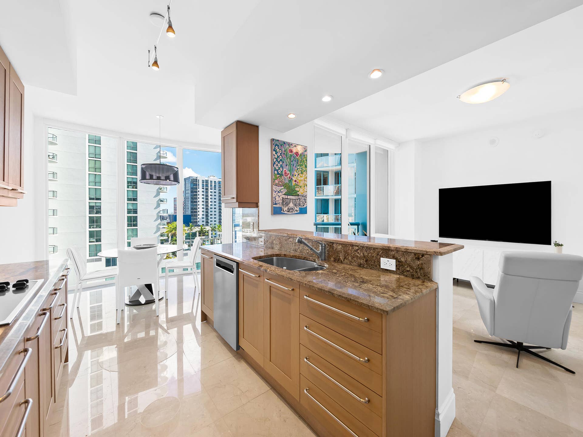 333 Las Olas Way, #2103, Fort Lauderdale, Fort Lauderdale, FL 33301 Kitchen