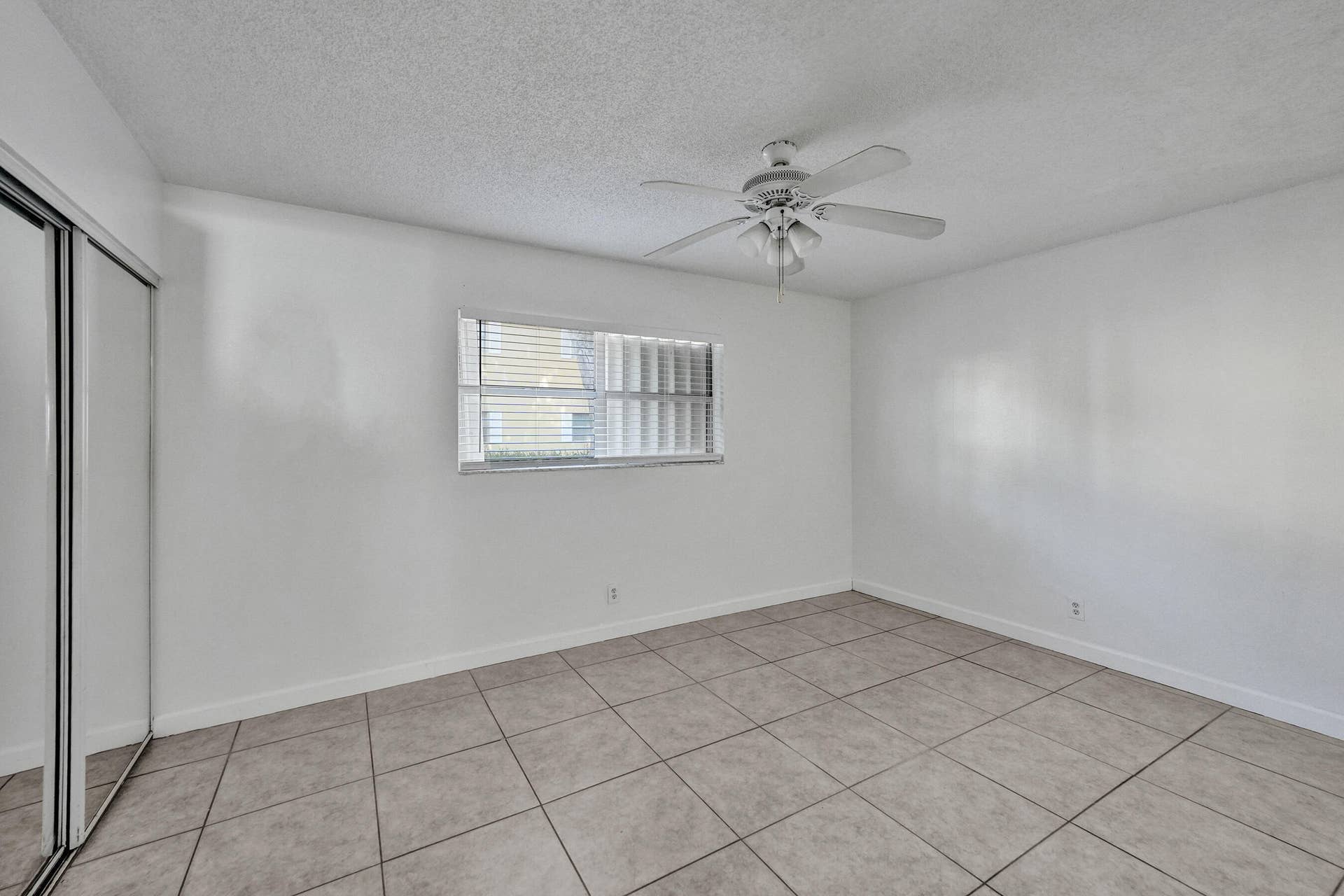 600 SE 2nd Avenue, #K2, Deerfield Beach, FL 33441 RJP02520
