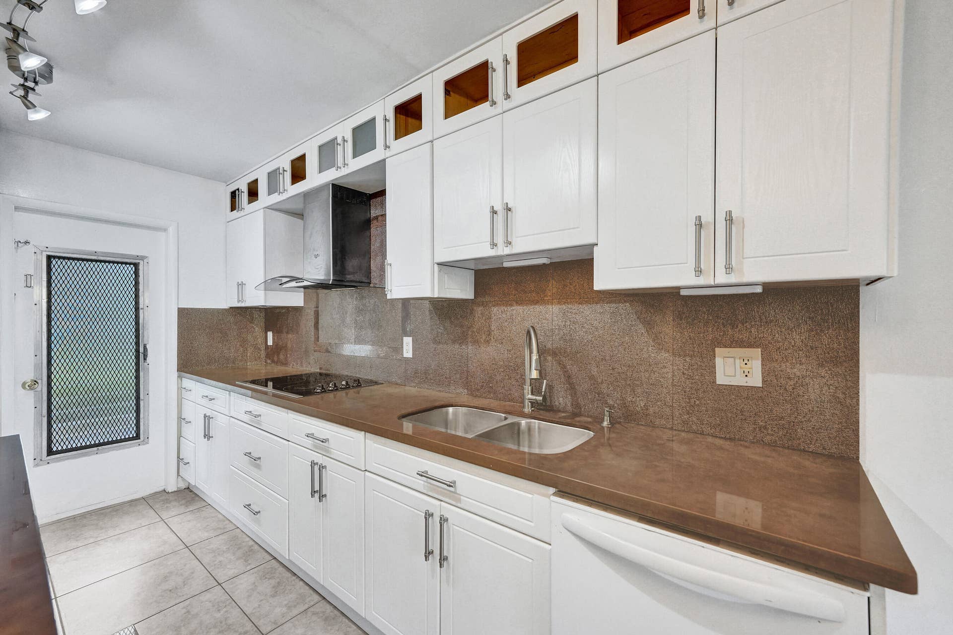 600 SE 2nd Avenue, #K2, Deerfield Beach, FL 33441 RJP02502
