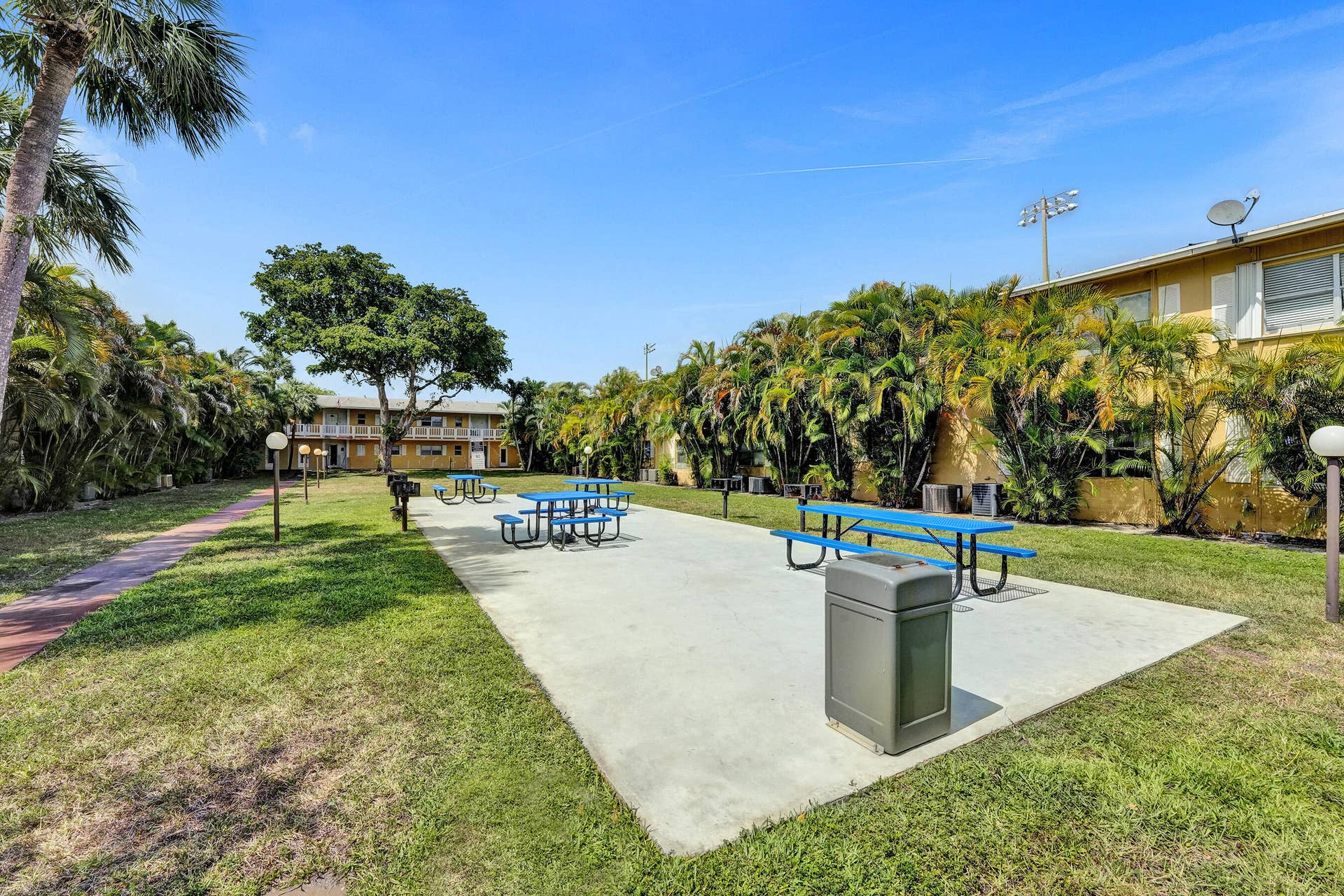 600 SE 2nd Avenue, #K2, Deerfield Beach, FL 33441 RJP02565