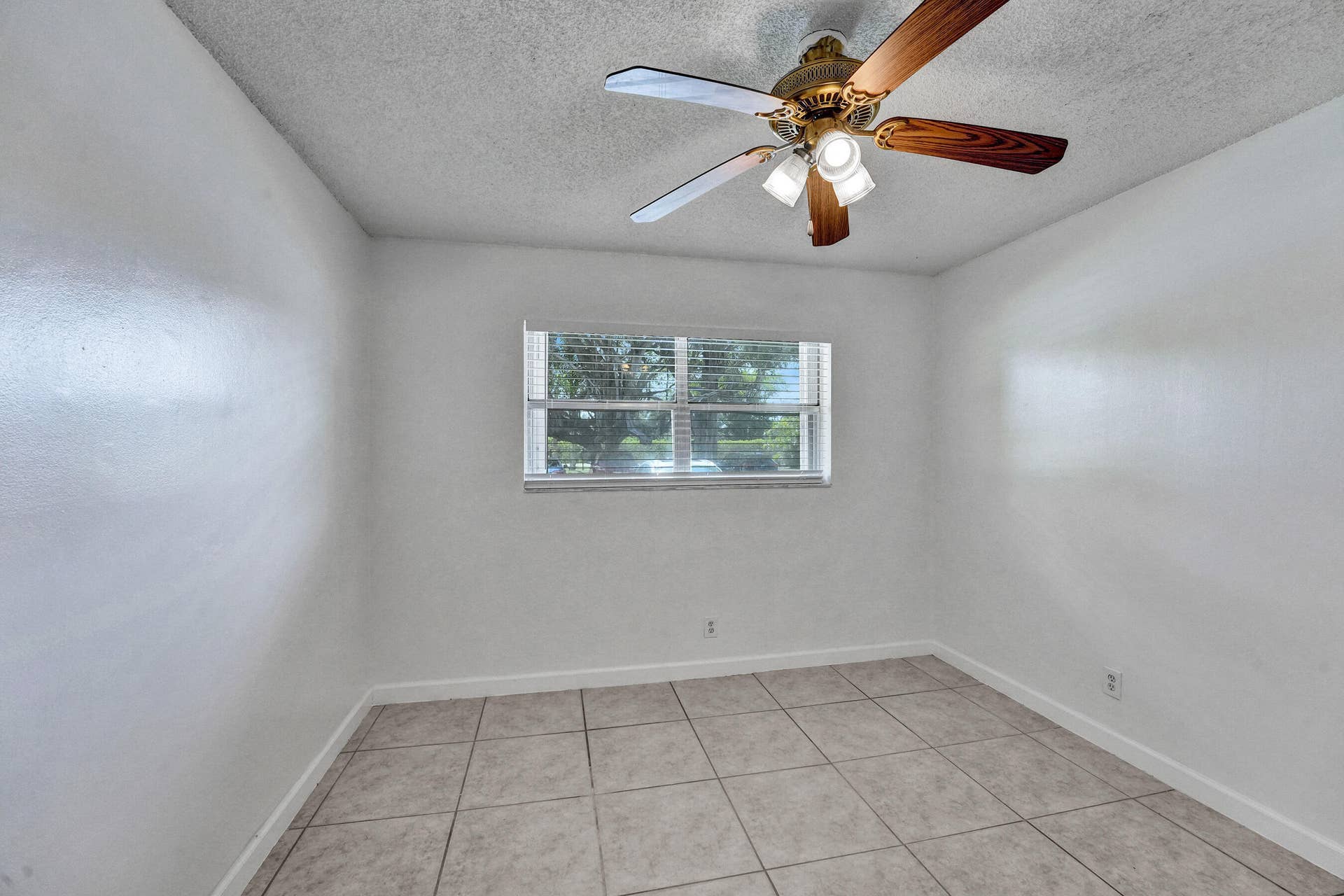 600 SE 2nd Avenue, #K2, Deerfield Beach, FL 33441 RJP02550