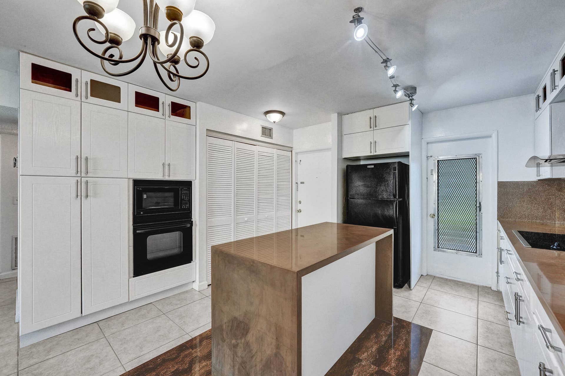 600 SE 2nd Avenue, #K2, Deerfield Beach, FL 33441 RJP02499
