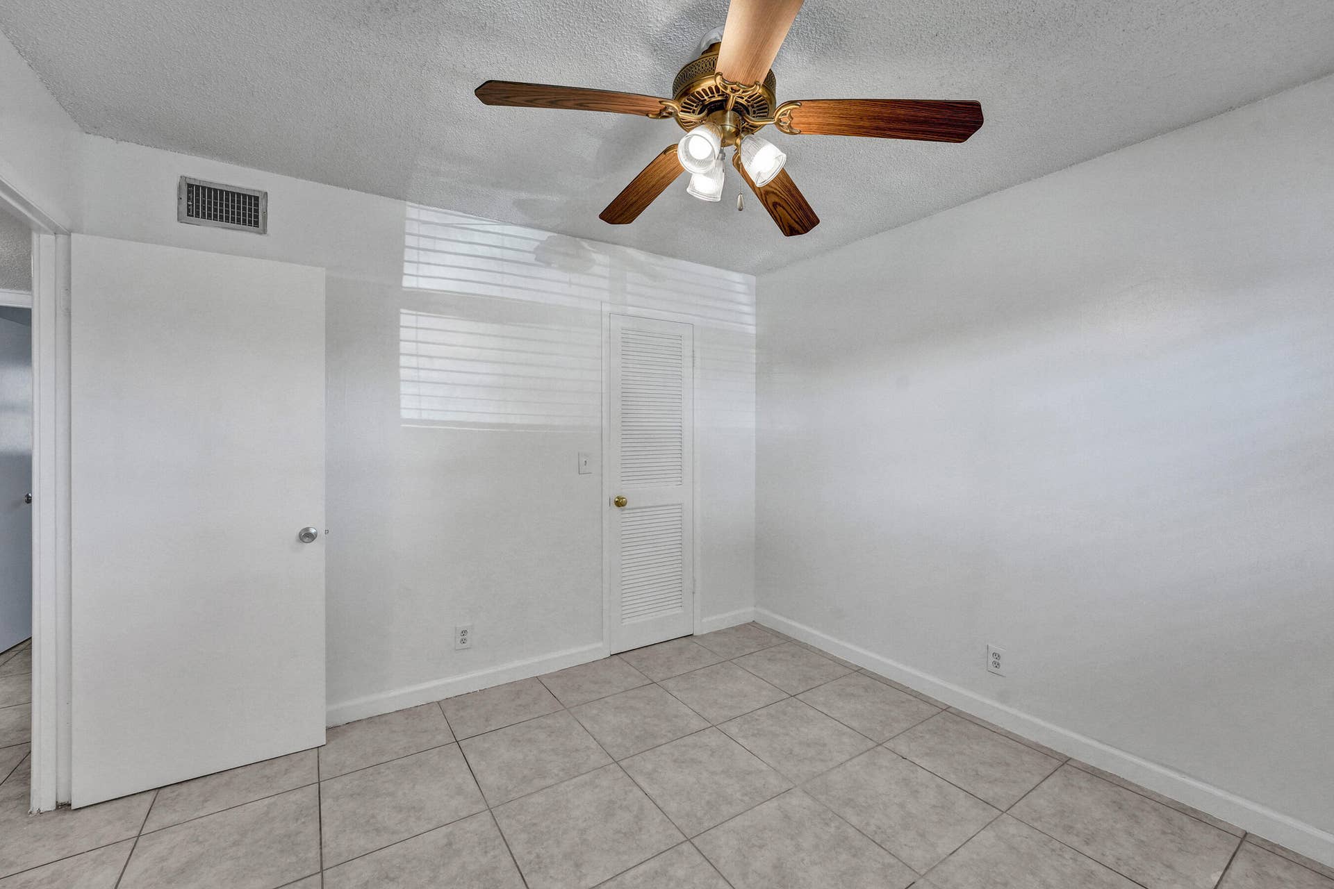 600 SE 2nd Avenue, #K2, Deerfield Beach, FL 33441 RJP02556
