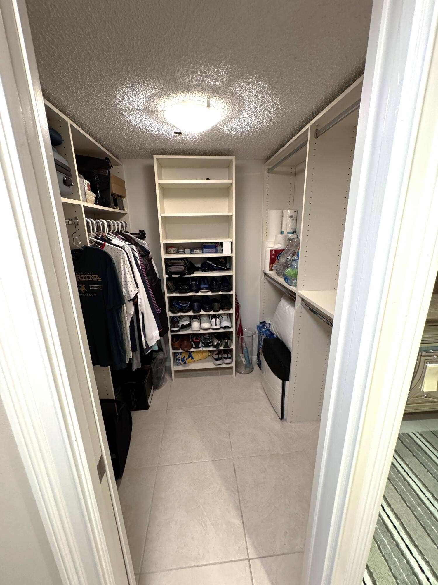 625 Oaks Drive, #106, Pompano Beach, FL 33069 Walkin Clouset