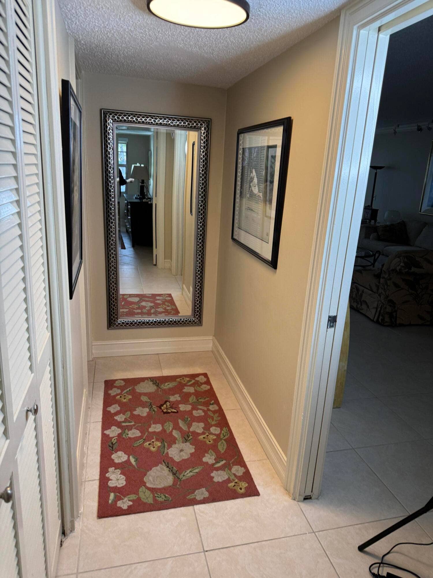 625 Oaks Drive, #106, Pompano Beach, FL 33069 Corridoor