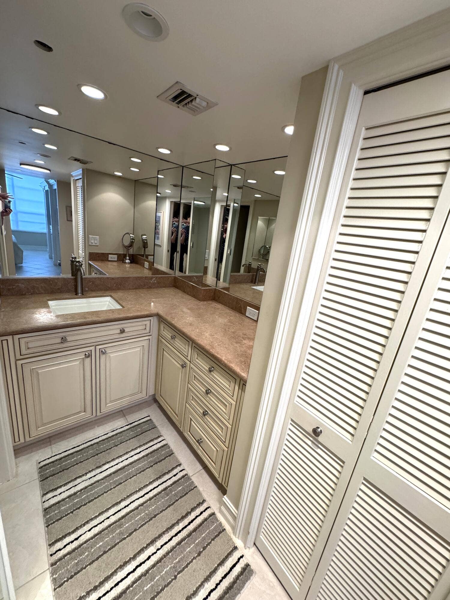 625 Oaks Drive, #106, Pompano Beach, FL 33069 Primary Ensuite-2