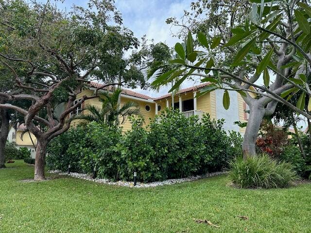 Property photo for 226 Seabreeze Circle, Jupiter, FL