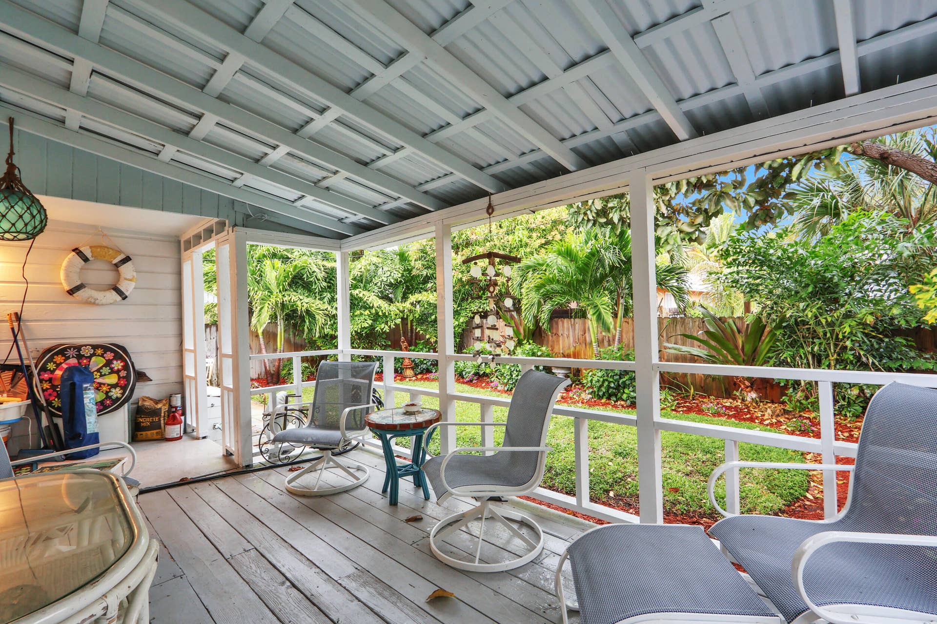 176 E 24th Street, Riviera Beach, FL 33404 Patio