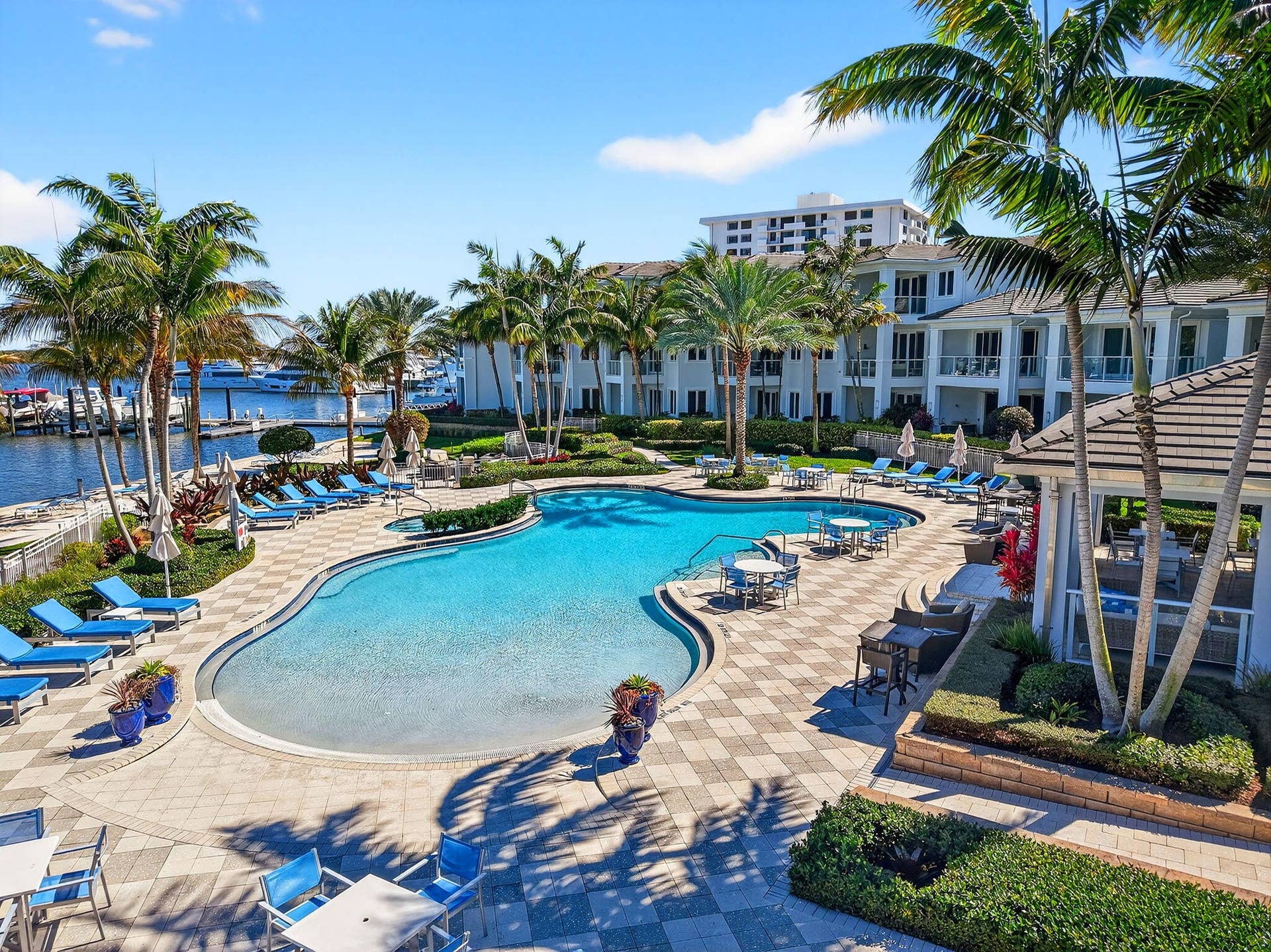 2 Water Club Way, #2004, North Palm Beach, FL 33408 77-web-or-mls-DJI_20260223140039_0059_D