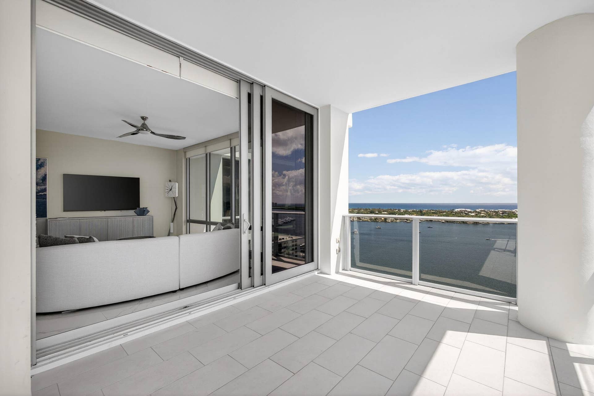 2 Water Club Way, #2004, North Palm Beach, FL 33408 22-web-or-mls-5D1A5863