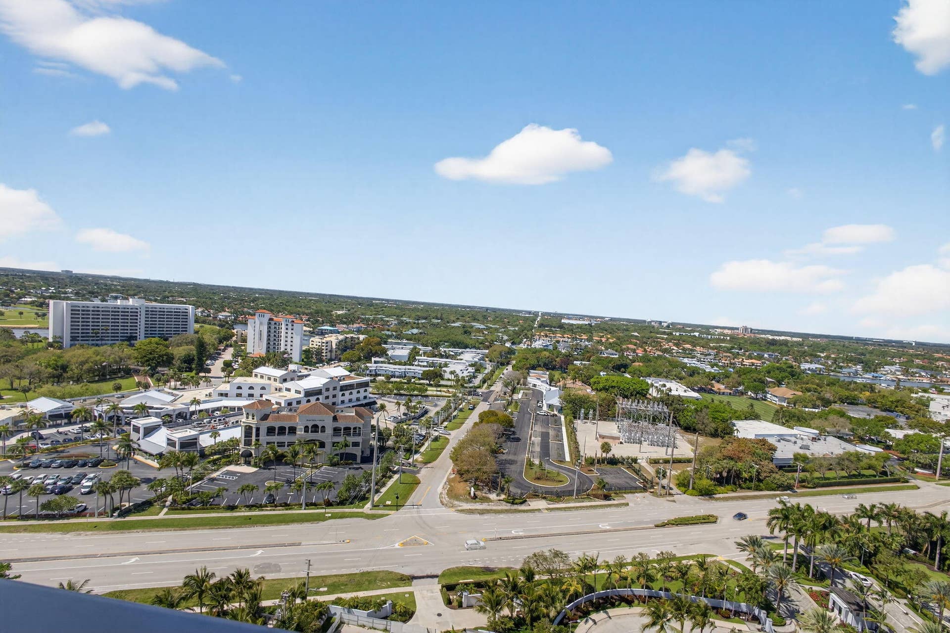 2 Water Club Way, #2004, North Palm Beach, FL 33408 38-web-or-mls-5D1A5956