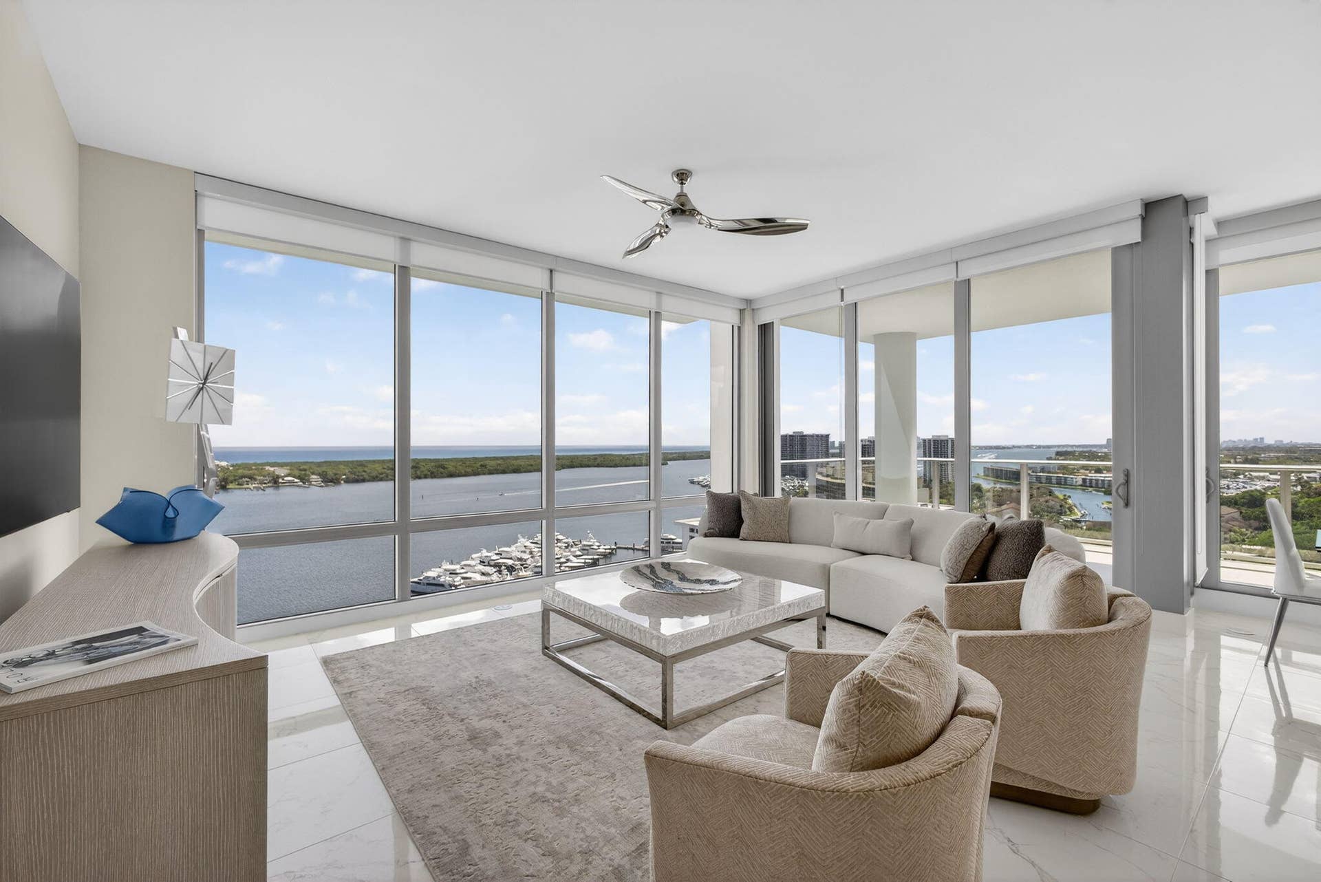 2 Water Club Way, #2004, North Palm Beach, FL 33408 14-web-or-mls-5D1A5821