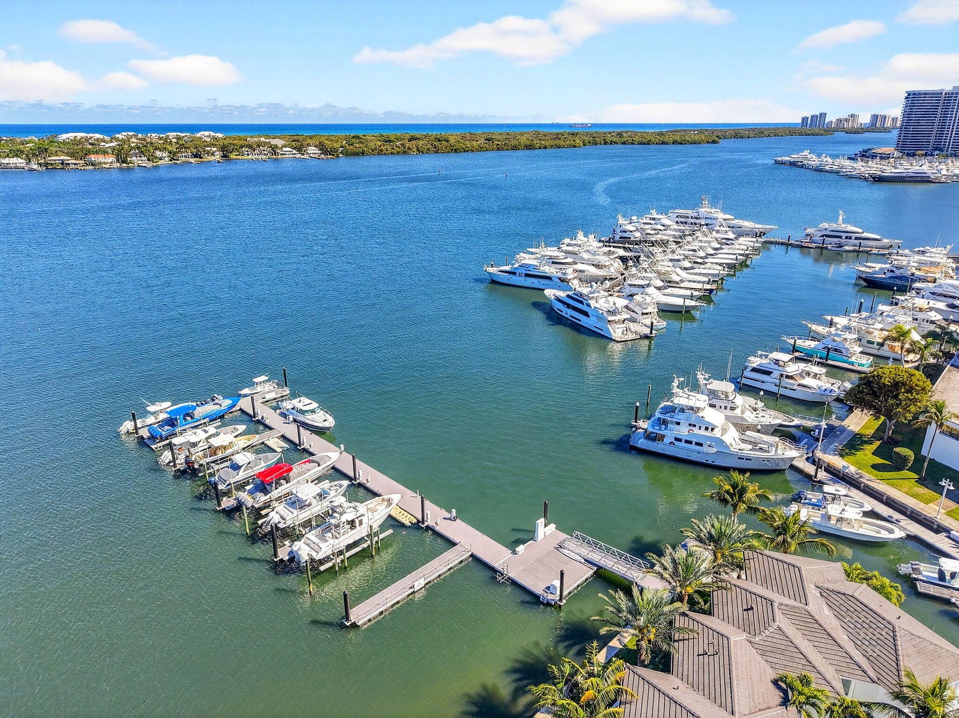 2 Water Club Way, #2004, North Palm Beach, FL 33408 78-web-or-mls-DJI_20260223140056_0063_D