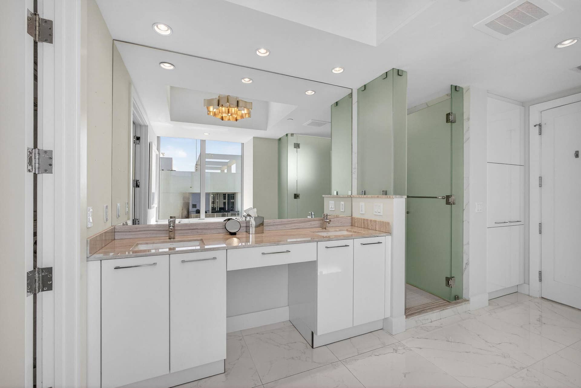 2 Water Club Way, #2004, North Palm Beach, FL 33408 48-web-or-mls-5D1A6016