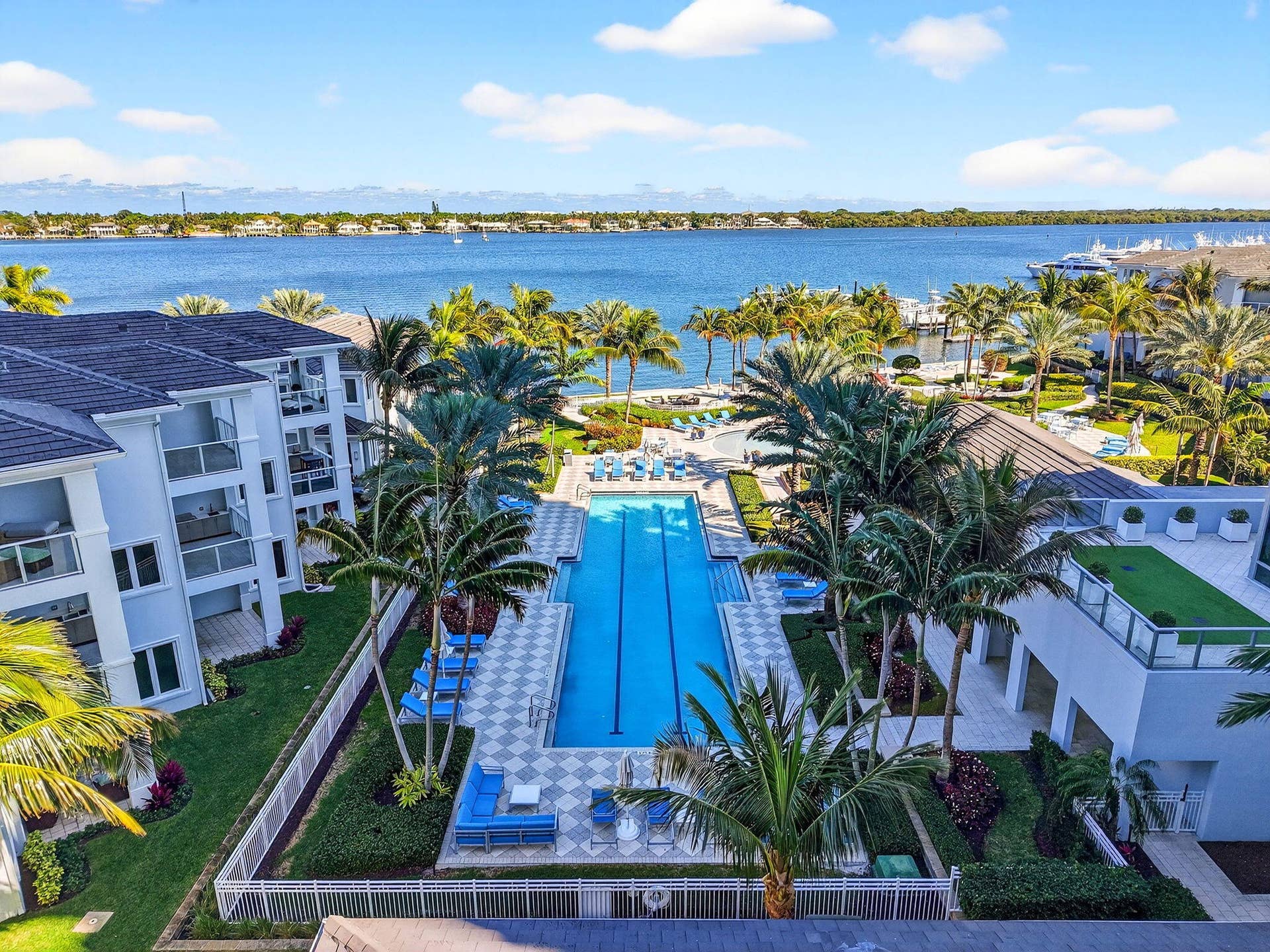 2 Water Club Way, #2004, North Palm Beach, FL 33408 73-web-or-mls-DJI_20260223135909_0038_D