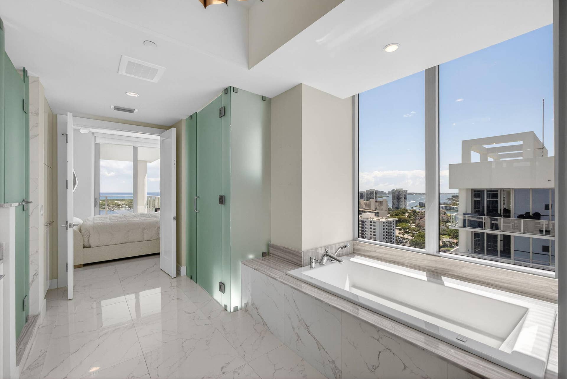 2 Water Club Way, #2004, North Palm Beach, FL 33408 47-web-or-mls-5D1A6011