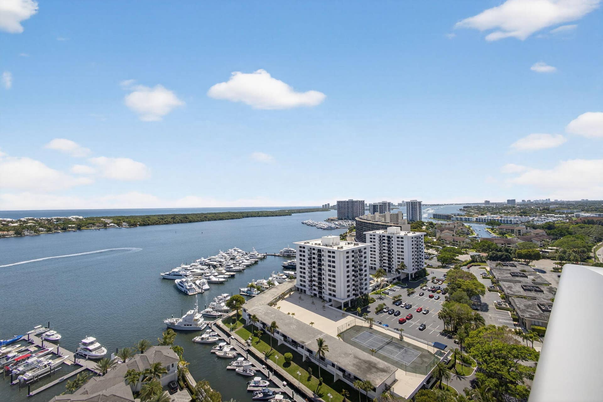 2 Water Club Way, #2004, North Palm Beach, FL 33408 28-web-or-mls-5D1A5892