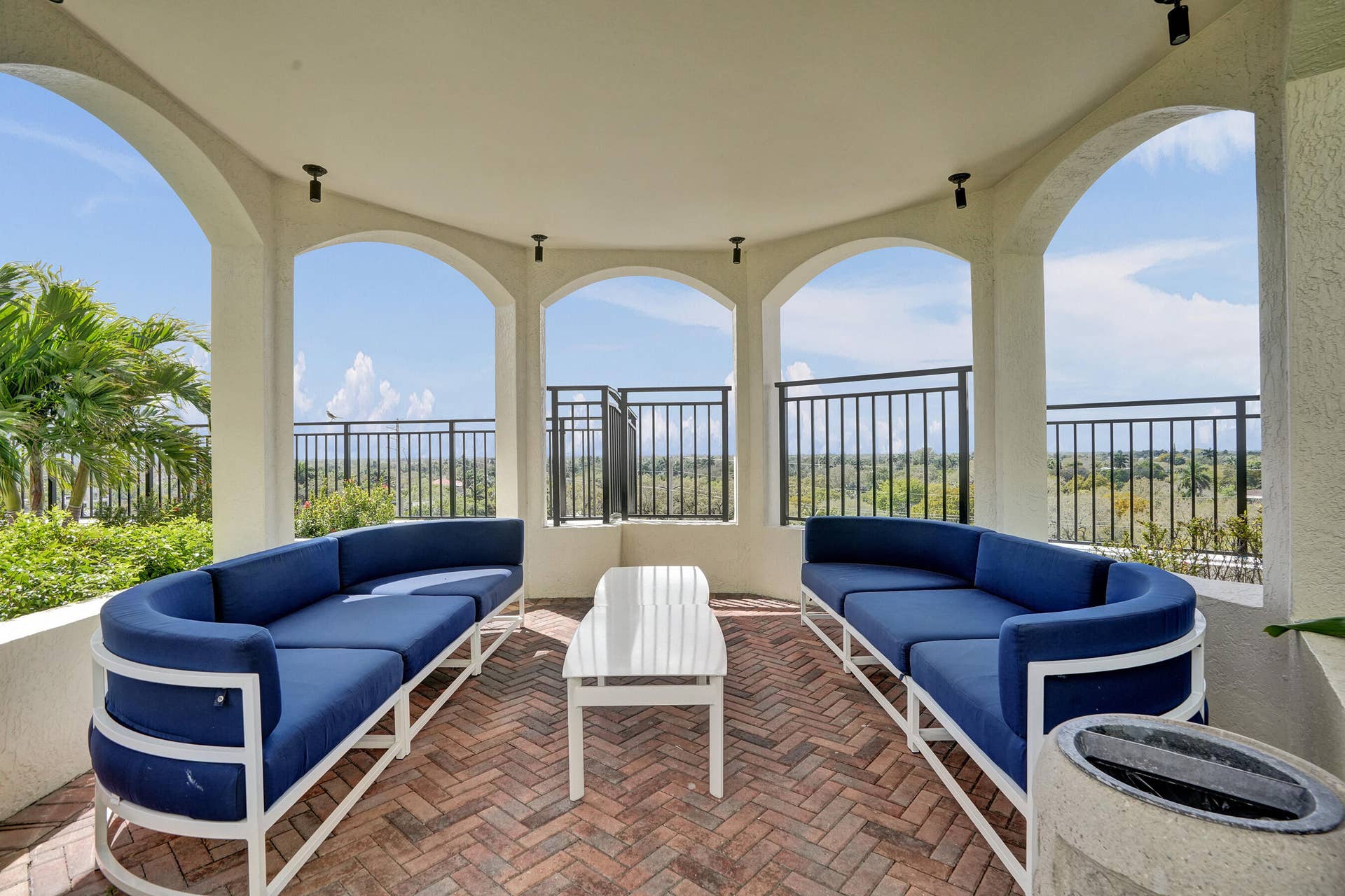 600 W Las Olas Boulevard, #1803s, Fort Lauderdale, FL 33312 DSC02514