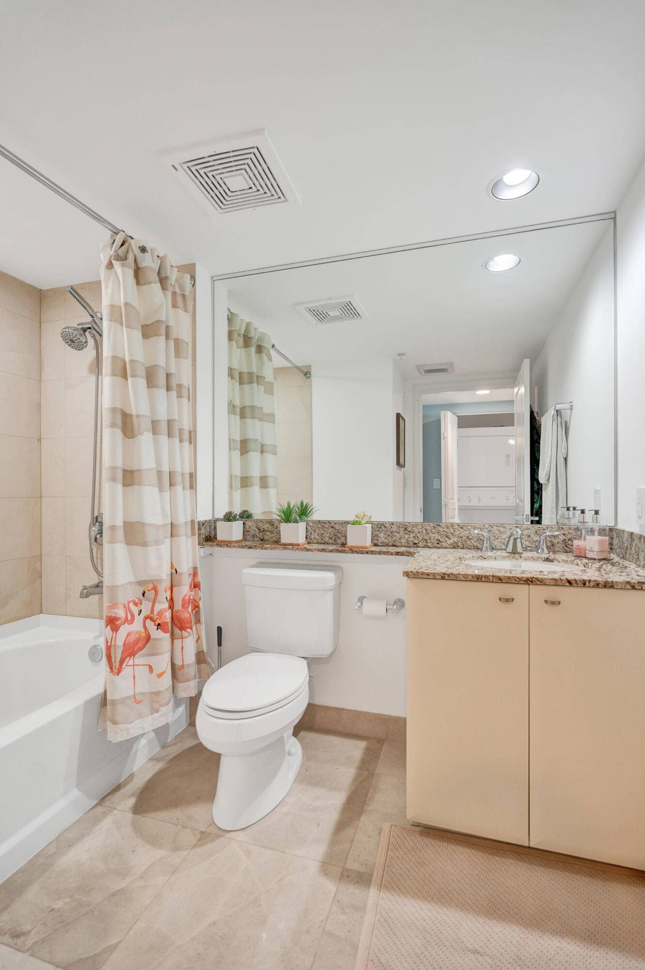 600 W Las Olas Boulevard, #1803s, Fort Lauderdale, FL 33312 DSC02241