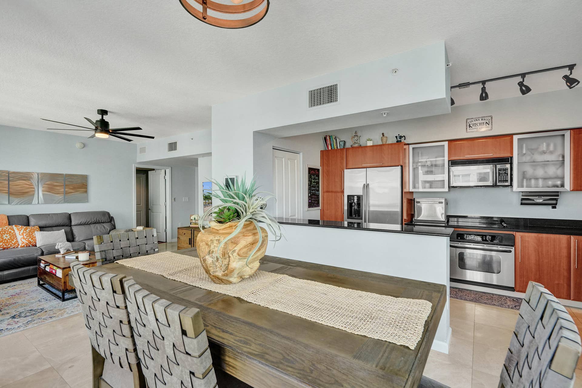 600 W Las Olas Boulevard, #1803s, Fort Lauderdale, FL 33312 DSC02370