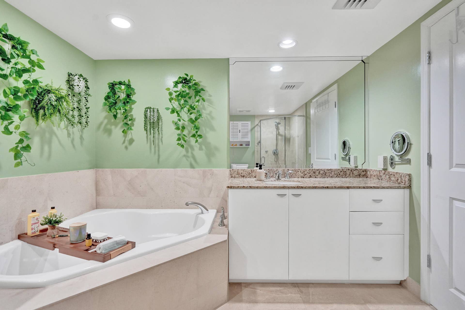 600 W Las Olas Boulevard, #1803s, Fort Lauderdale, FL 33312 DSC02310