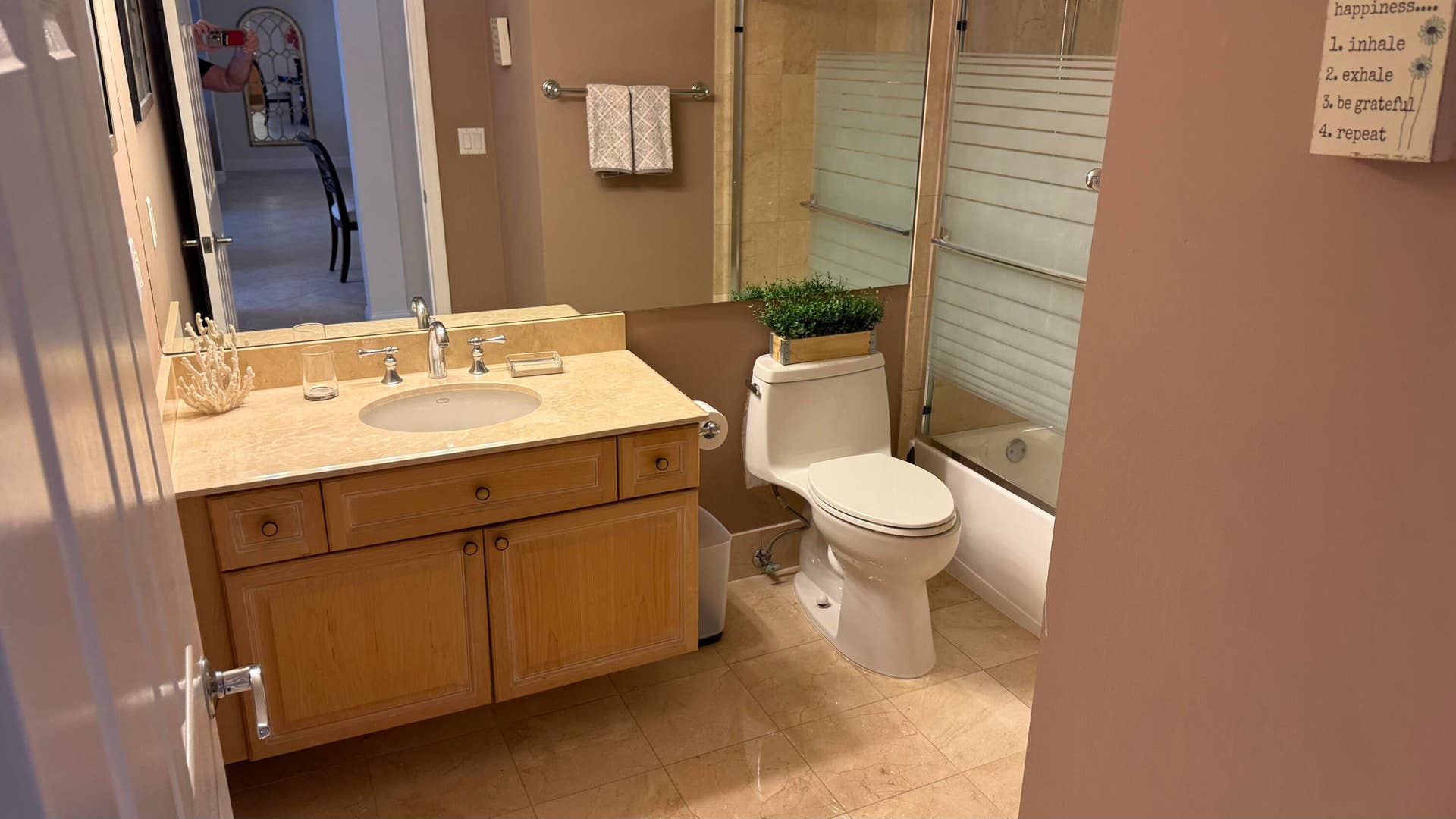 3200 N Ocean Boulevard, #2105, Fort Lauderdale, Fort Lauderdale, FL 33308 IMG_0612