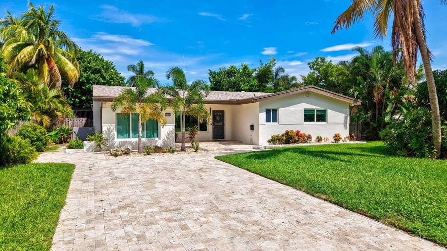 Property photo for 4760 NE 17th Avenue, Oakland Park, FL