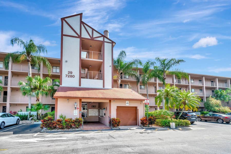 Property photo for 7280 Amberly Lane, #110, Delray Beach, FL