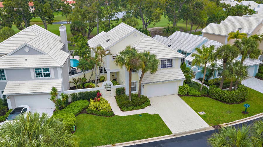 Property photo for 18 Windsor Lane, Palm Beach Gardens, FL
